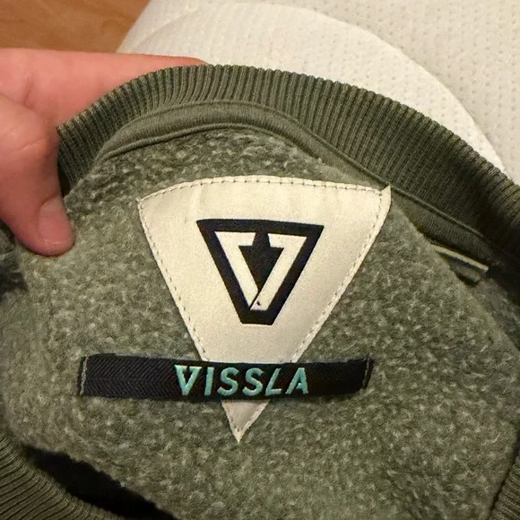 VISSLA sweatshirt - Picture 14 of 14